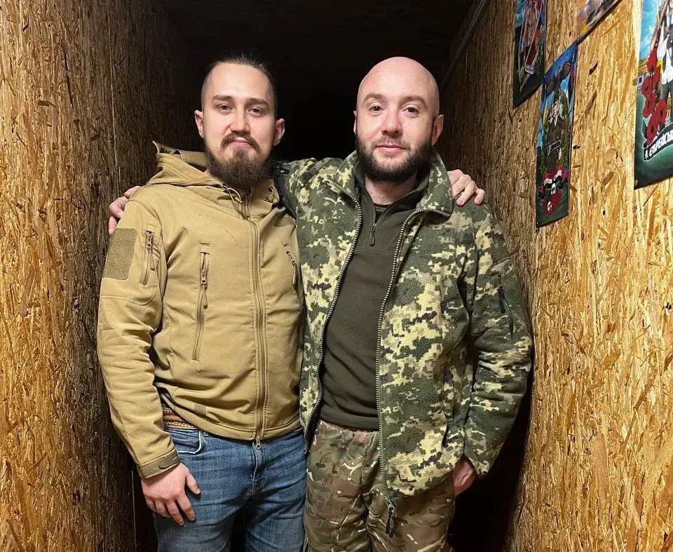 "Our soldiers at the front line - How are they doing?" asked Artem.